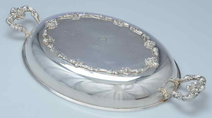 Eloquence (Silverplate, Hollowware) Lid for Oval Double Vegetable by Lunt Silver-1
