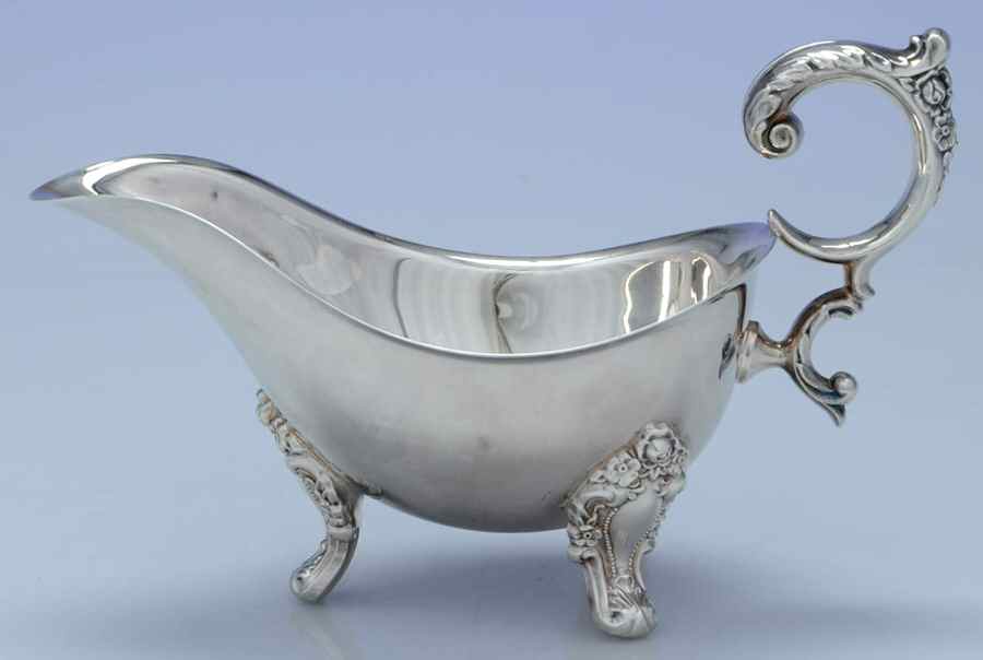 Eloquence (Silverplate, Hollowware) Gravy Boat No Underplate by Lunt Silver-1