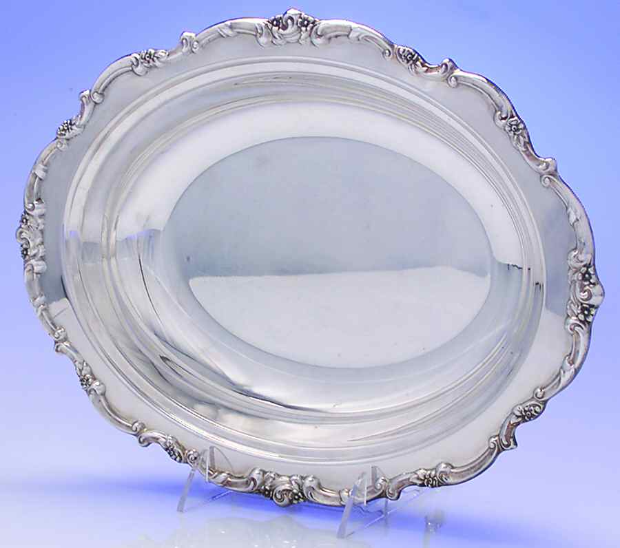 Delicacy (Silverplate, Hollowware) Silverplate Oval Vegetable Bowl by Lunt Silver-1