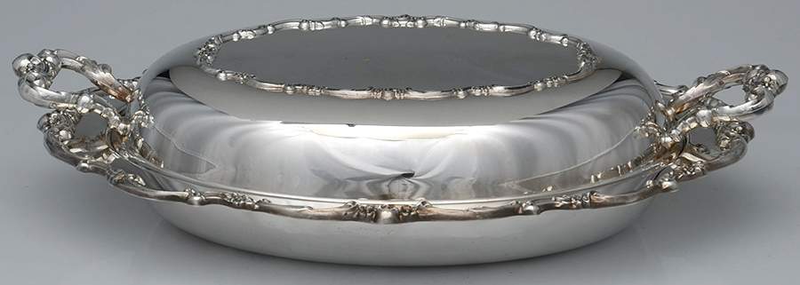 Delicacy (Silverplate, Hollowware) Plated Oval Covered Vegetable Bowl by Lunt Silver-1