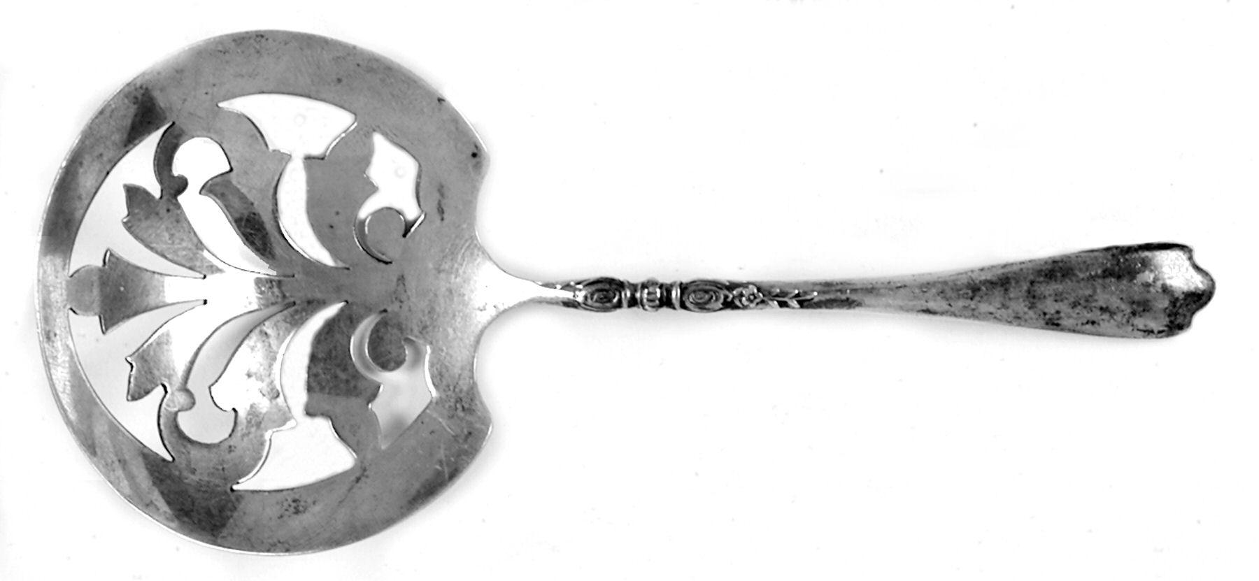 Nellie Custis (Sterling, 1915) Solid Bon Bon Spoon by Lunt Silver-1