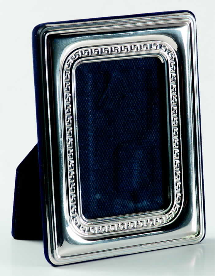 92823 (Sterling, Hollowware) Sterling Picture Frame by Lunt Silver-1