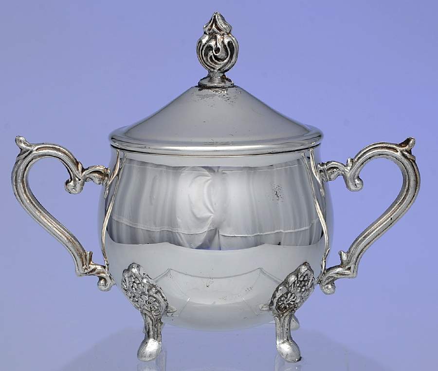 LEO9 (SILVERPLATE, HOLLOWWARE) Sugar Bowl & Lid by Leonard Silver Mfg Co-1