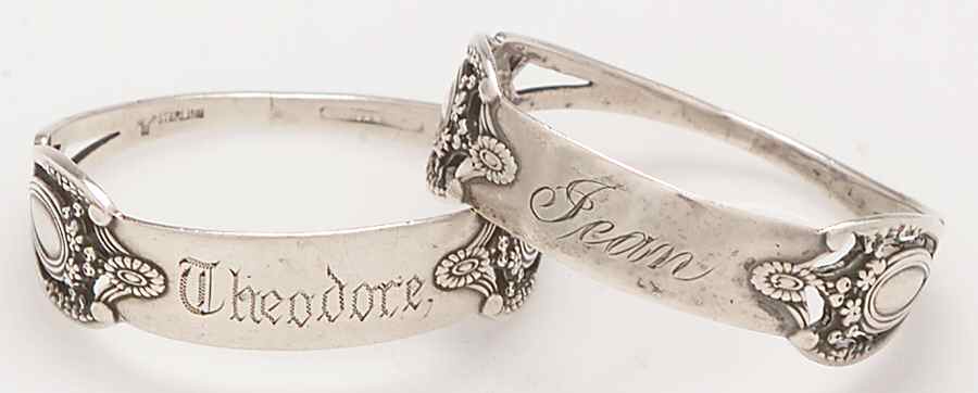 Monticello (Sterling, Hollowware) Napkin Ring by Lunt Silver-1