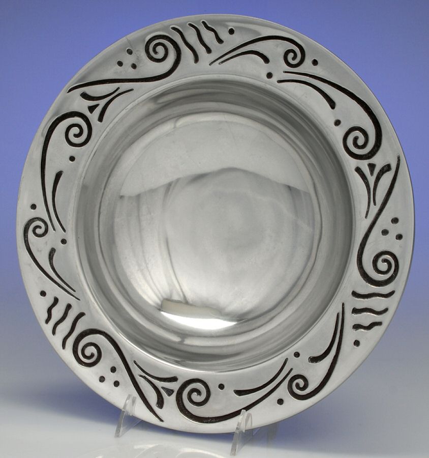 Spyro (Hollowware) Round Vegetable Bowl by Lenox-1