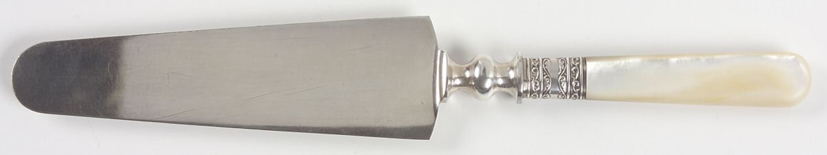 Pearl Handle Flatware 13 (Sterling) Pearl Handle Pie Server by Landers, Frary & Clark-1