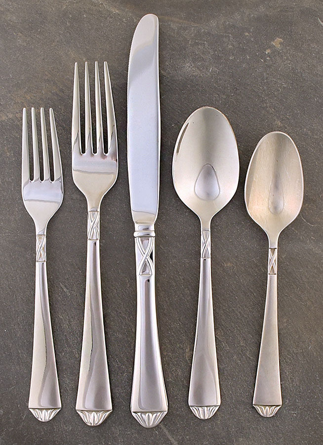 British Colonial (Stainless) 5 Piece Place Setting by Lenox-1