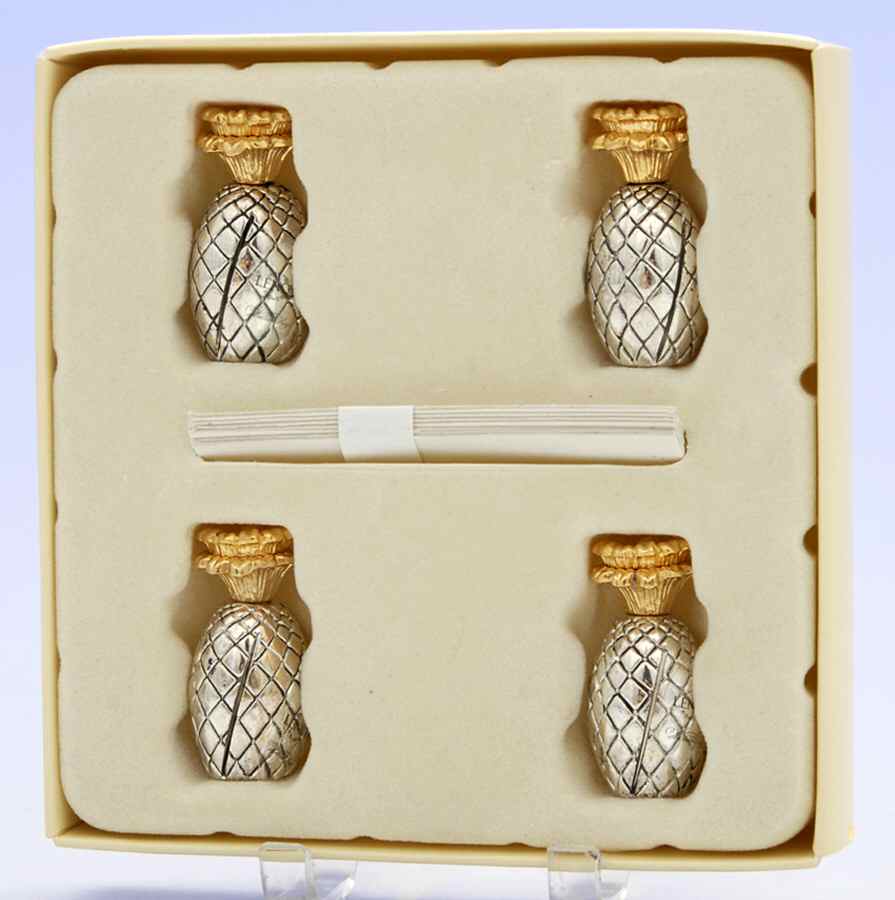 Williamsburg Collection (Silverplate, Hollowware) PLACE CARD HOLDER (SET OF 4) by Lenox-1