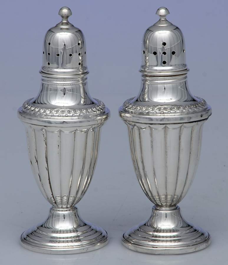 23a (Sterling, Hollowware) Weighted Salt and Pepper Set by La Pierre Silver-1