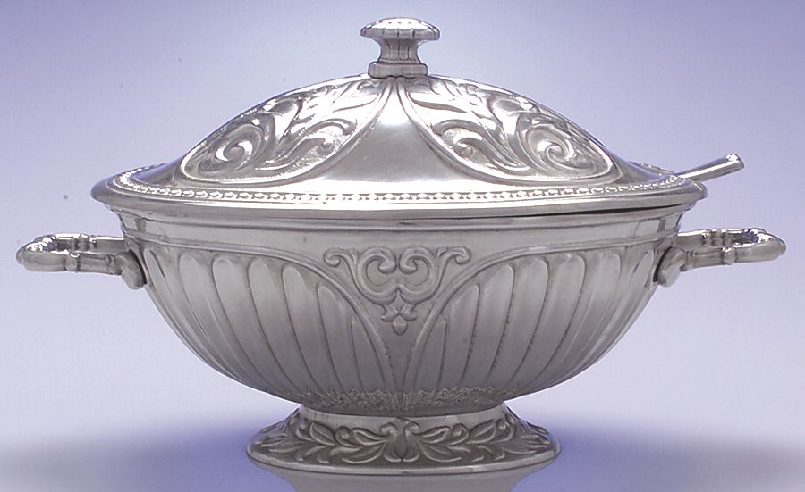 Butler's Pantry (Hollowware) Tureen with Lid and Ladle by Lenox-1