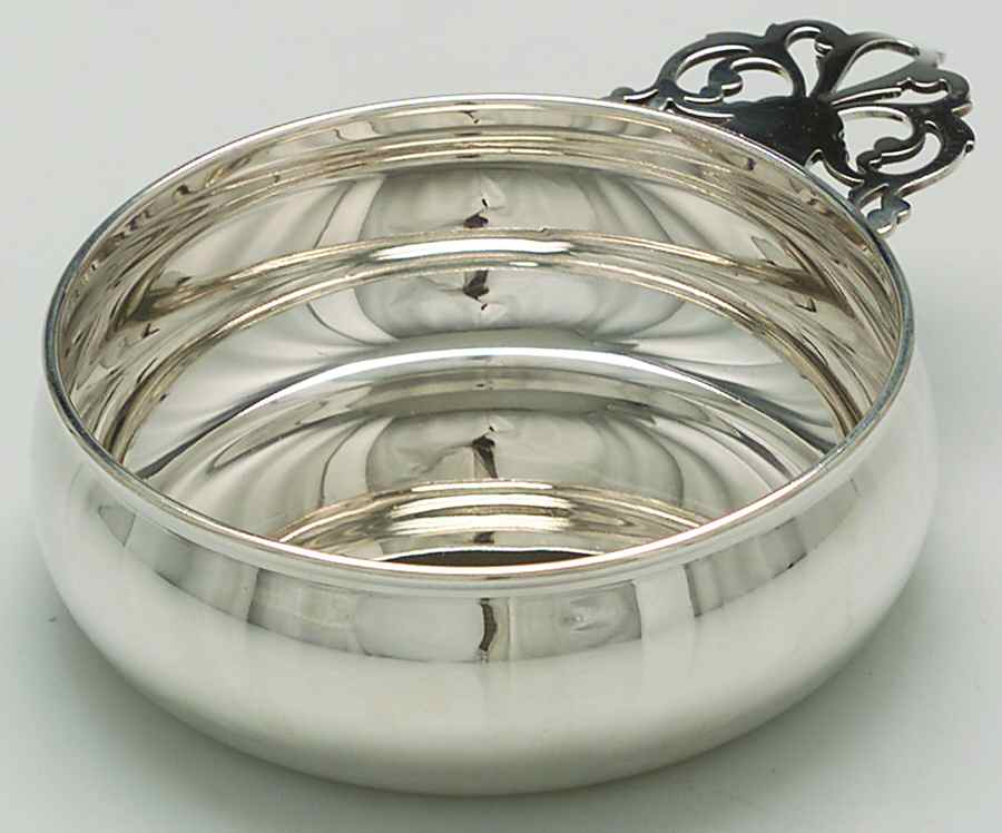581 (Sterling, Hollowware) 4" Porringer by Lunt Silver-1