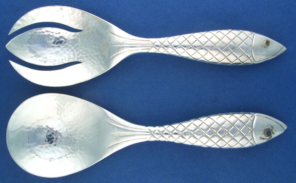 Silverplate Flatware (2 Pc) Solid Salad Set by Los Castillo-1