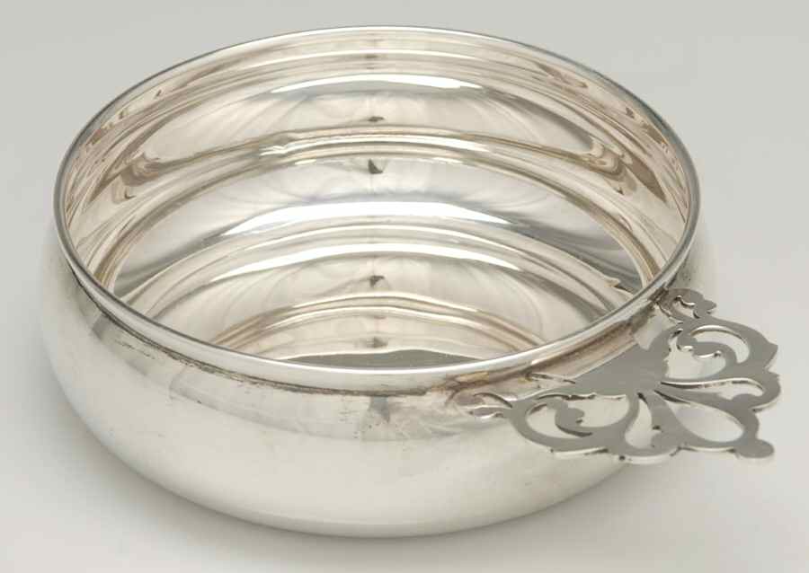 581 (Sterling, Hollowware) 4" Porringer by Lunt Silver-1