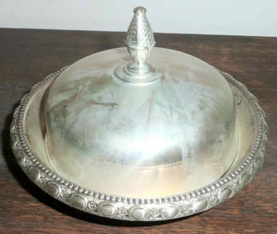 78 (Silverplate, Hollowware) Plated Covered Round Butter by La Pierre Silver-1