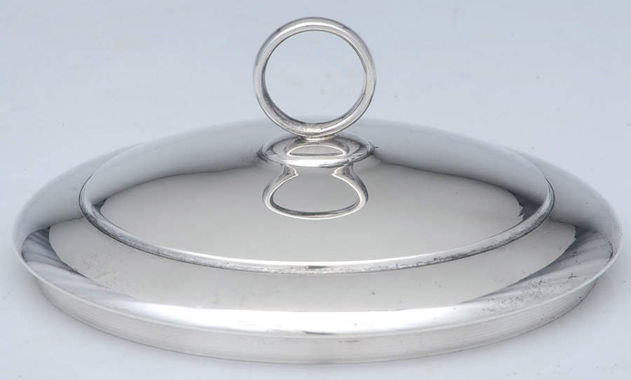 581 (Sterling, Hollowware) Lid for Porringer by Lunt Silver-1