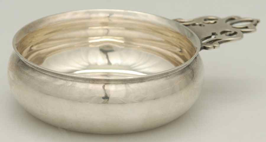 581 (Sterling, Hollowware) Solid Porringer/Nut Dish by Lunt Silver-1