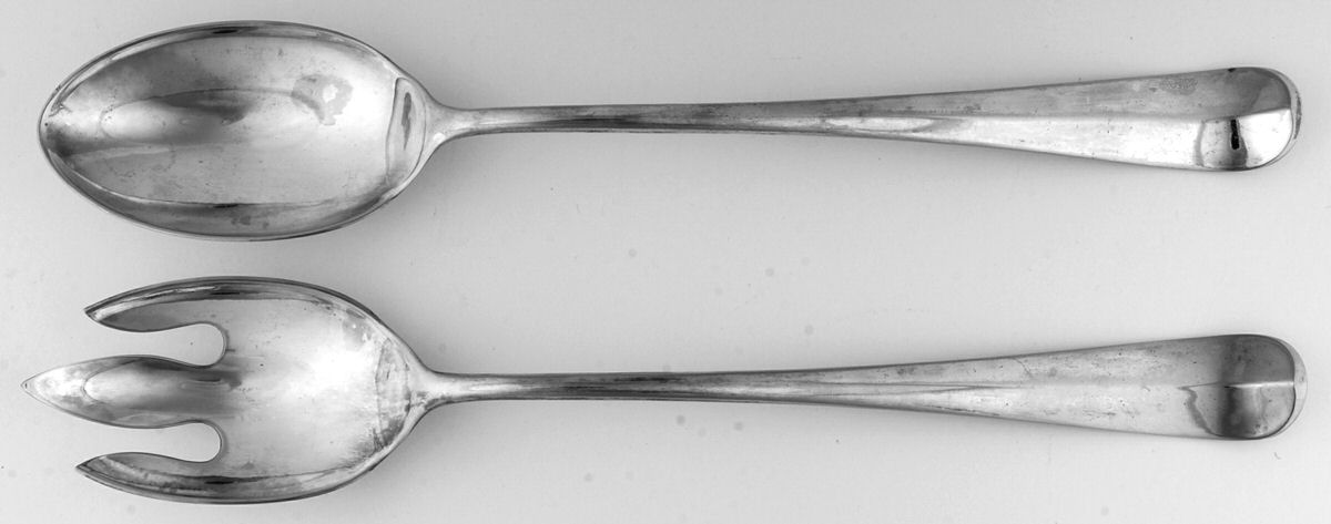 LEO16 (Silverplate) Large Solid, 2-Piece Dressing Serving Set by Leonard Silver Mfg Co-1