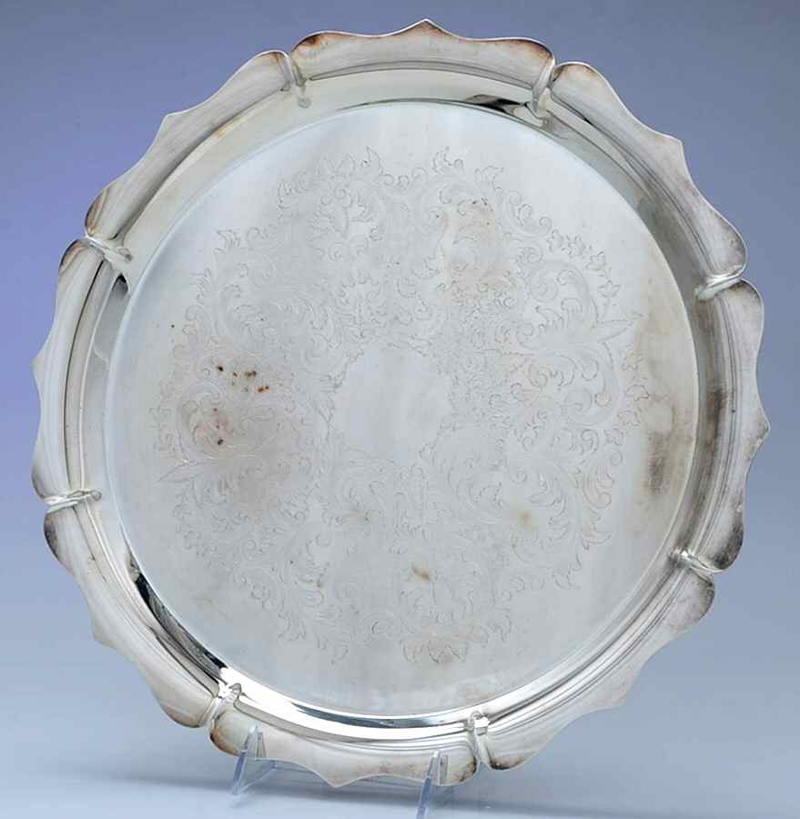 Early Dublin (Silverplate, Hollowware) 15" Round Tray by Lunt Silver-1