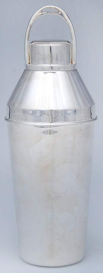 Wentworth (Silverplate, Hollowware) Cocktail Shaker with Lid by Ralph Lauren Flatware-1