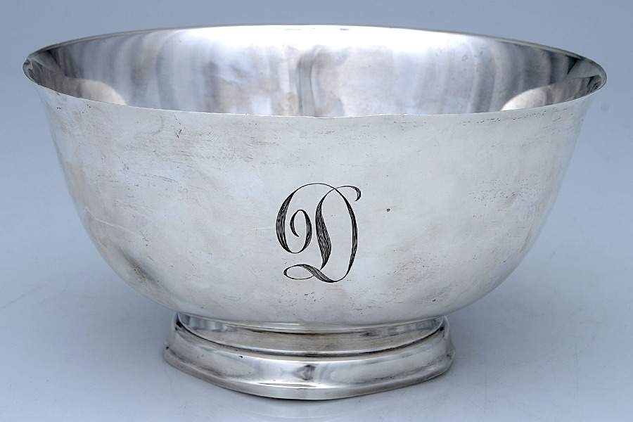Paul Revere Bowls (Sterling, Hollowware) 8" Paul Revere Bowl by Lunt Silver-1