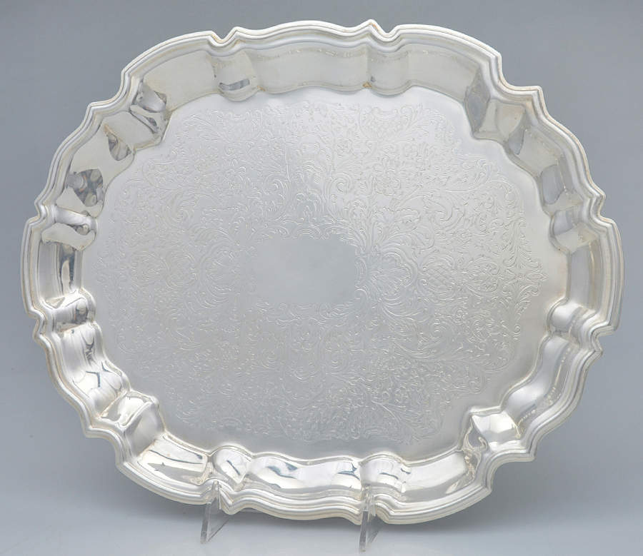 Chippendale (Silverplate, Hollowware) 14" Oval Tray by Leonard Silver Mfg Co-1