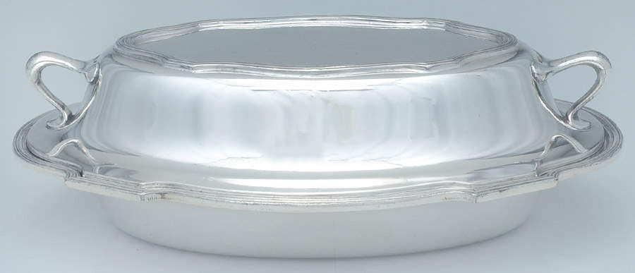 1446 (Silverplate, Hollowware) 10" Oval Double Vegetable by Lawrence B Smith -1