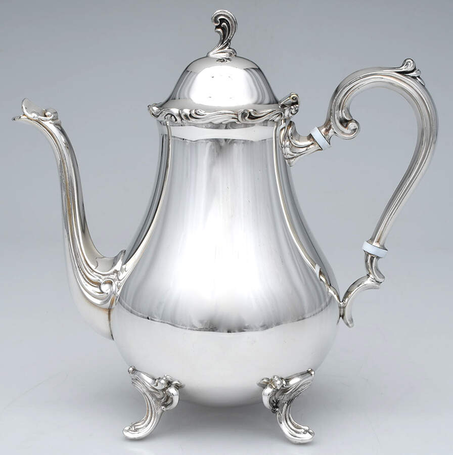 LEO25 (Silverplate, Hollowware) Silverplate Coffee Pot by Leonard Silver Mfg Co-1