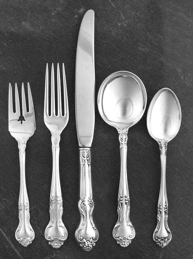 Amaryllis (Sterling, 1951), USA 40 Piece Estate Set by Manchester-1