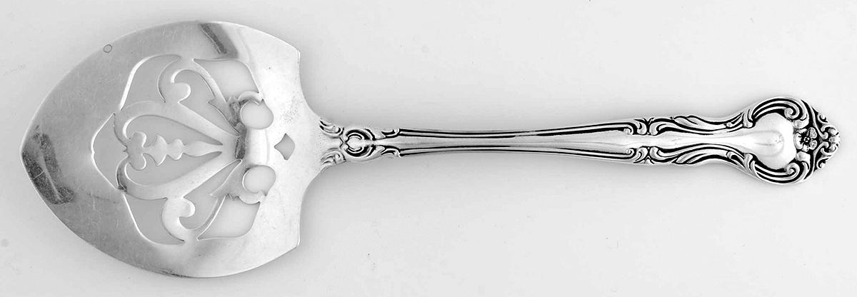 Amaryllis (Sterling, 1951), USA Tomato Server, Solid Piece by Manchester-1