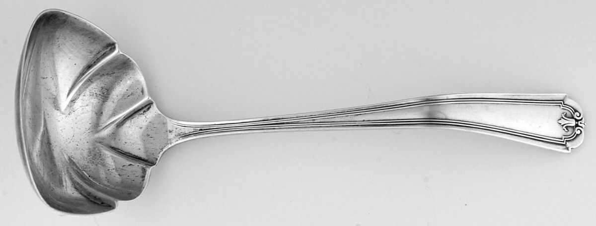Beaux Art (Sterling 1910, 1932) Solid Gravy Ladle by Manchester-1