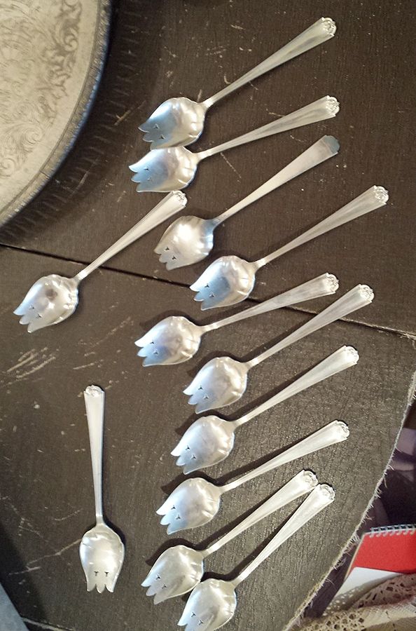 Beaux Art (Sterling 1910, 1932) Ice Cream Fork by Manchester-1