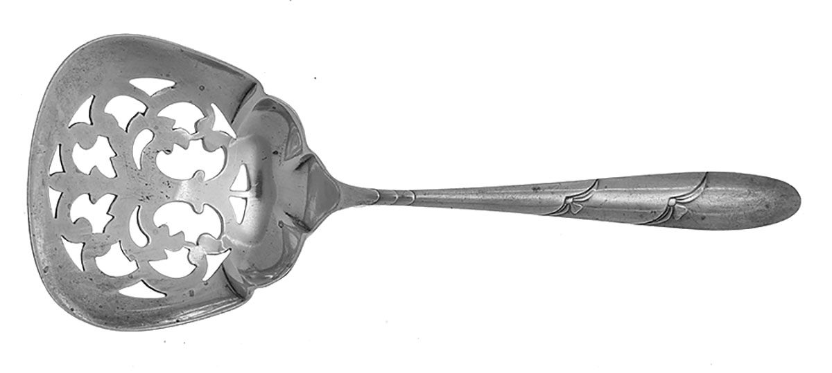 Vogue (Sterling, 1932) Bon Bon Scoop by Manchester-1