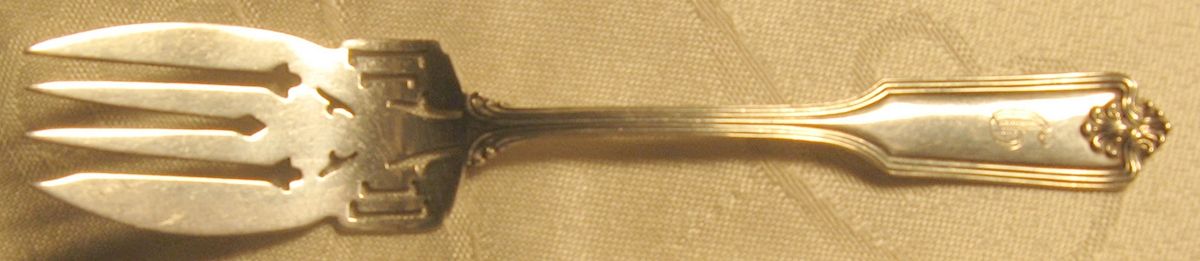 George Washington (Sterling, 1909) Individual Solid Fish Fork by Mount Vernon-1