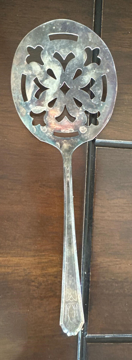 MQT1 (SILVERPLATE) Tomato Server, Solid Piece by Marquette-1