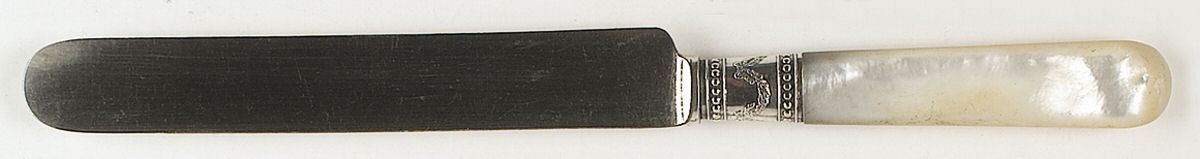 Pearl Handle 3 (Sterling) Pearl Handle Breakfast Knife by Meriden Cutlery Co-1