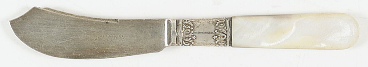 Pearl Handle 4 (Sterling) Pearl Handle Master Butter by Meriden Cutlery Co-1