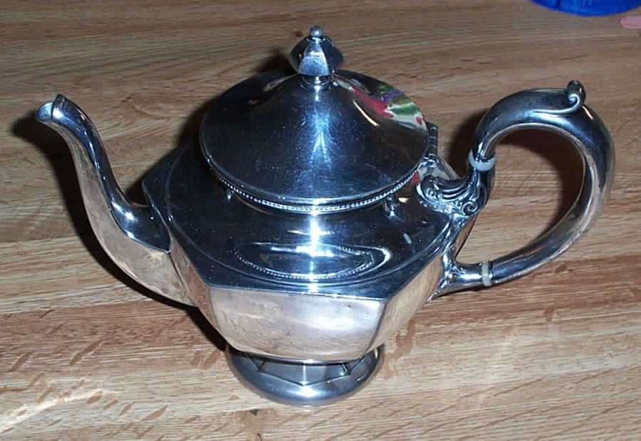 2099 (Silverplate, Hollowware) Teapot by Meriden Britannia -1