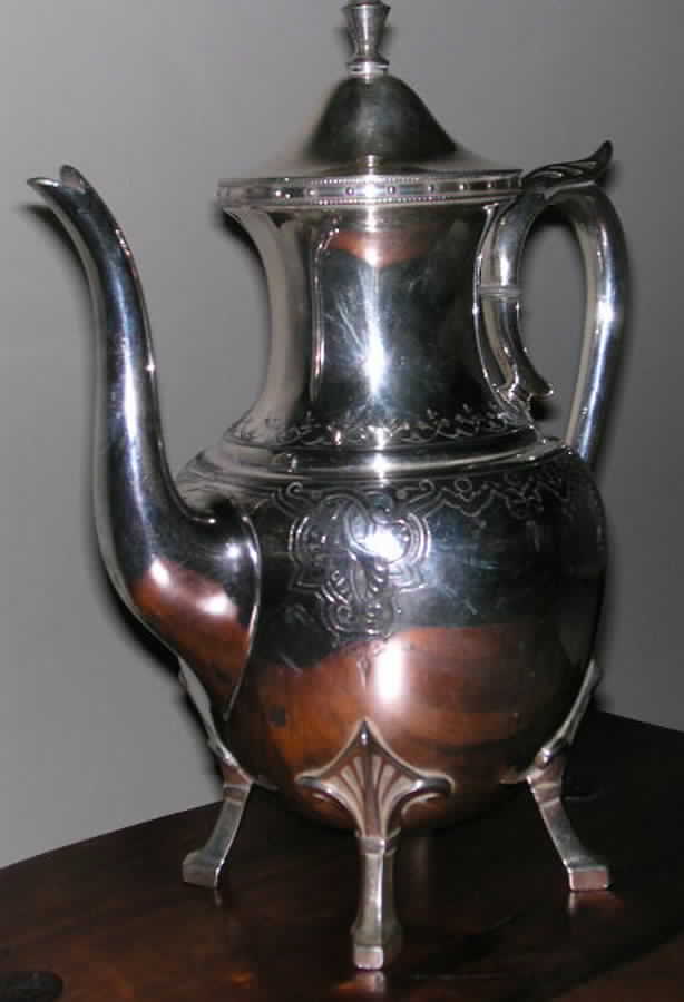 555 (Silverplate, Hollowware) Silverplate Coffee Pot by Meriden Britannia -1