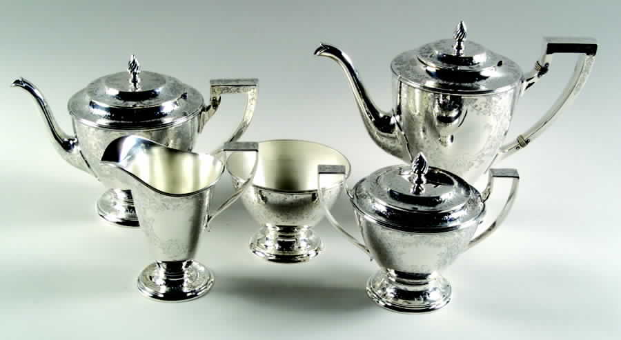 Queen Bess (Sterling, Hollowware) 5 Piece Tea Set (SCP, STP, SCR, SSU, SWB) by Meriden Britannia -1
