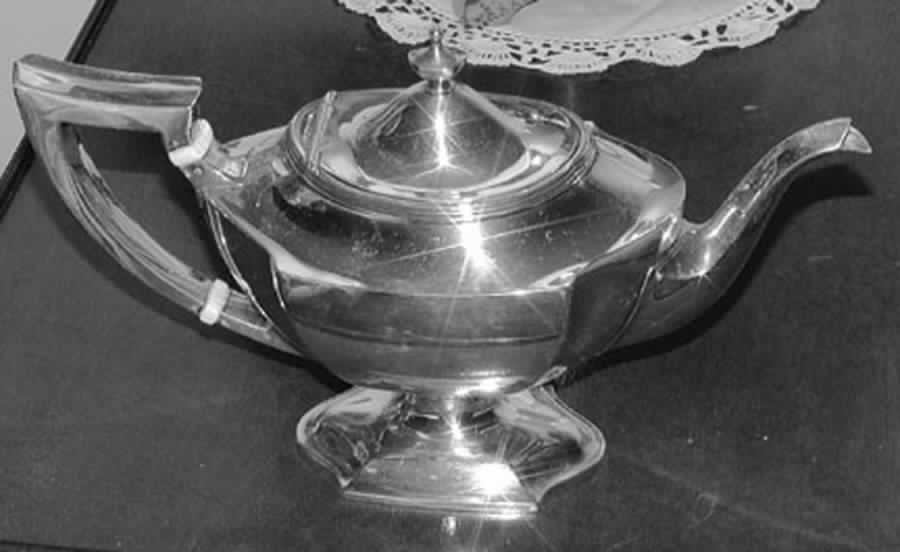 804 (Sterling, Hollowware) Teapot by Meriden Britannia -1