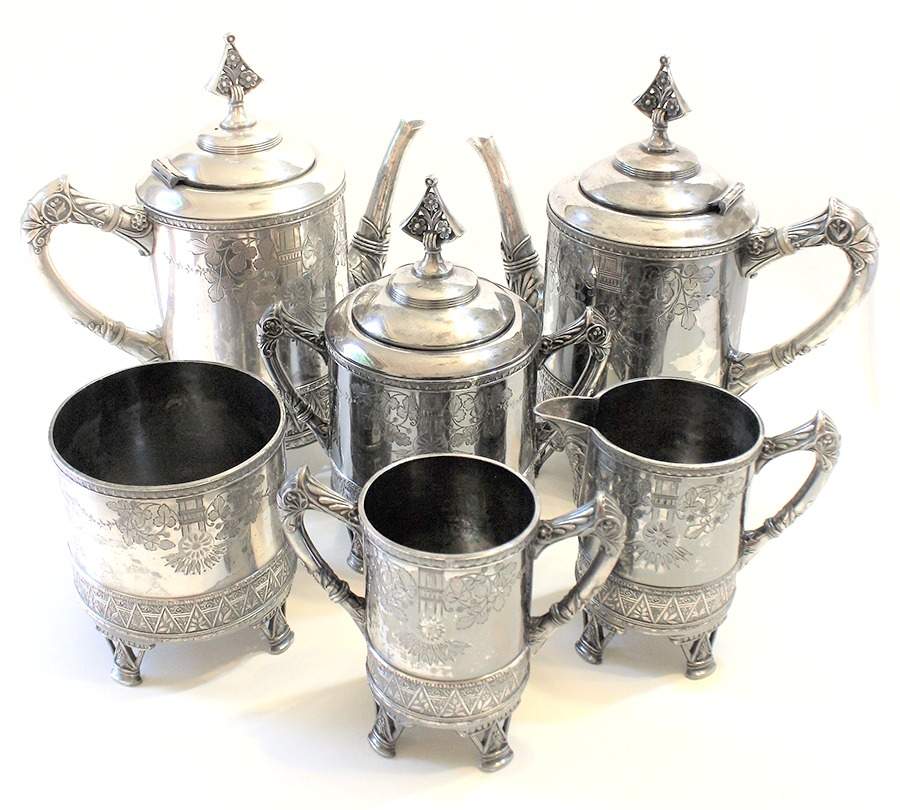 1926 (Silverplate, Hollowware) Creamer by Meriden Britannia -1