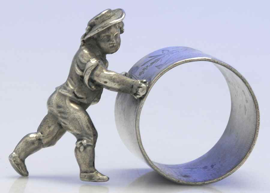 Figural Napkin Rings (Silverplate) Figural Napkin Ring by Meriden Britannia -1