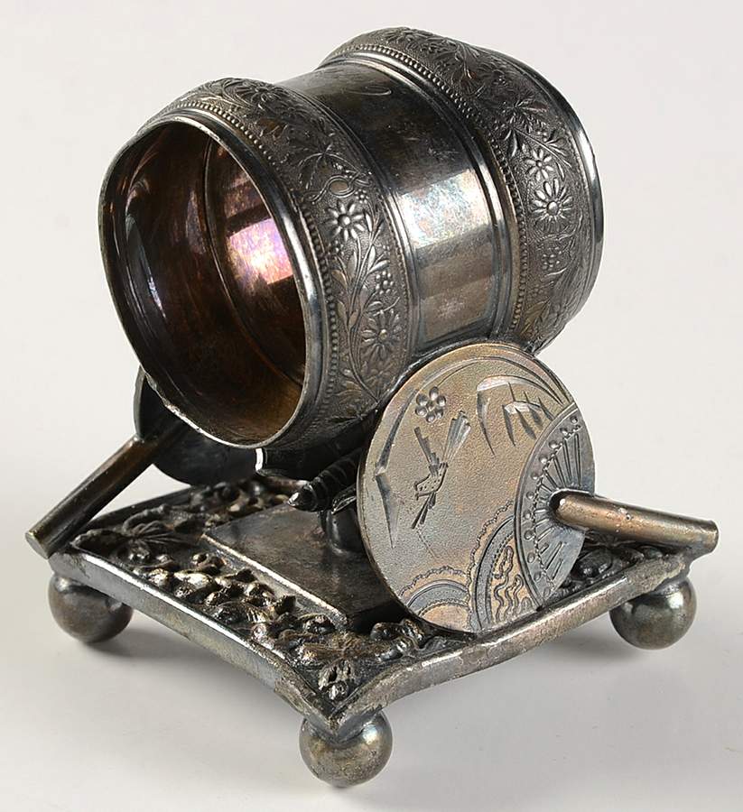 Figural Napkin Rings (Silverplate) Figural Napkin Ring by Meriden Britannia -1