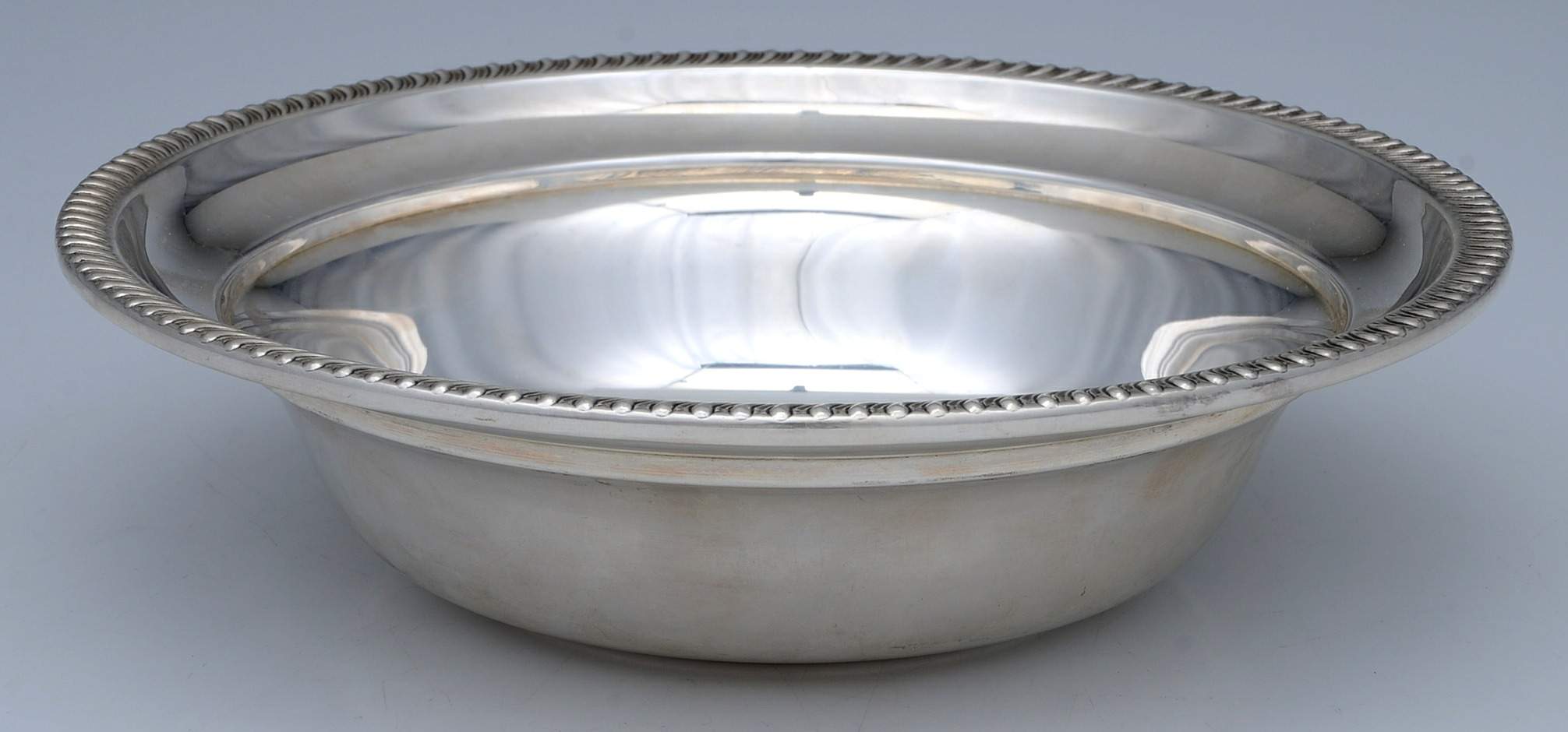 1529 (Sterling, Hollowware) 9" Round Vegetable Bowl by Mueck-Cary-1