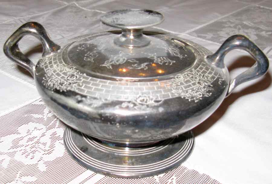 4619 (Silverplate, Hollowware) Sugar Bowl & Lid by Meriden Britannia -1