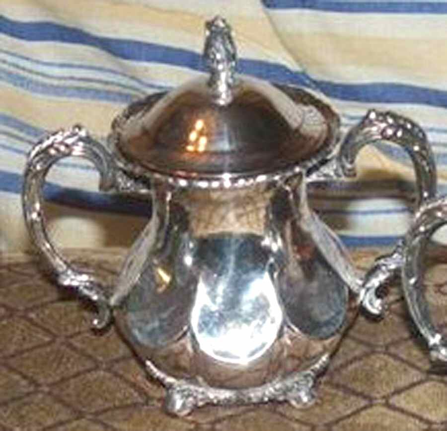 968 (Silverplate, Hollowware) Sugar Bowl & Lid by Meriden Britannia -1