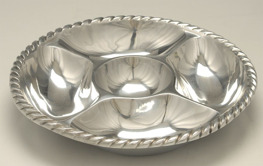 Swizzle (Aluminum, Hollowware) 4 Part Divided Server by Mariposa-1