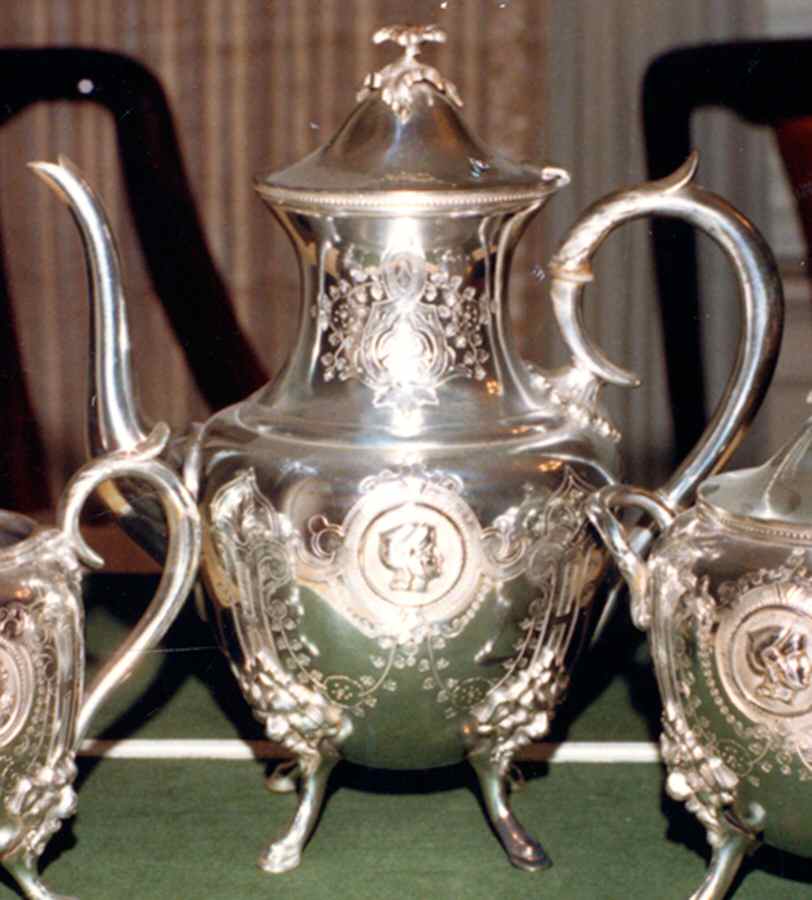 1866-1(Silverplate, Hollowware) Silverplate Coffee Pot by Meriden Britannia -1