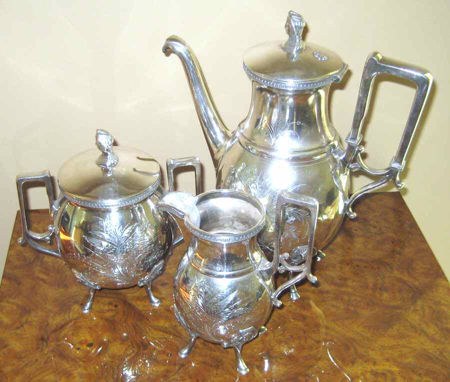 1907 (Silverplate, Hollowware) Creamer by Manhattan Silverplate-1