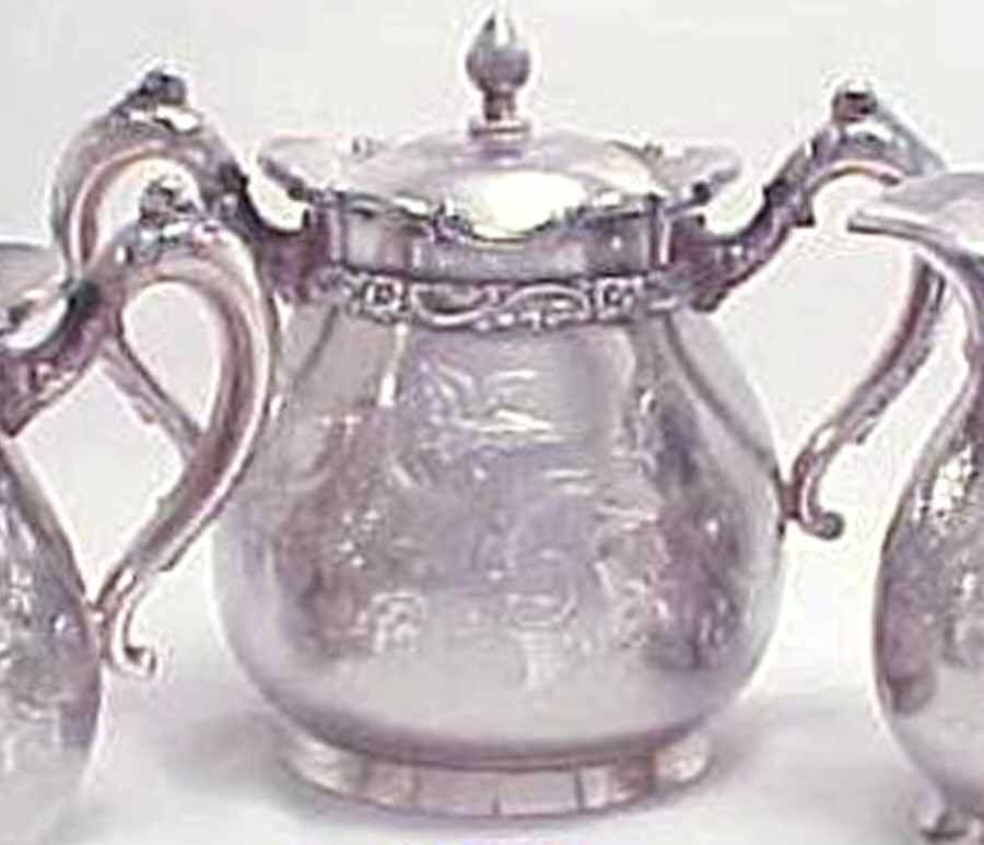 200L (Silverplate, Hollowware) Sugar Bowl & Lid by Meriden Britannia -1